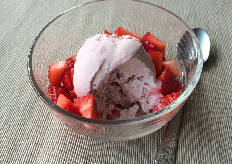 Cara mengolah Ice Cream Buah2an
Mixed Strawberry and Blackberry enak