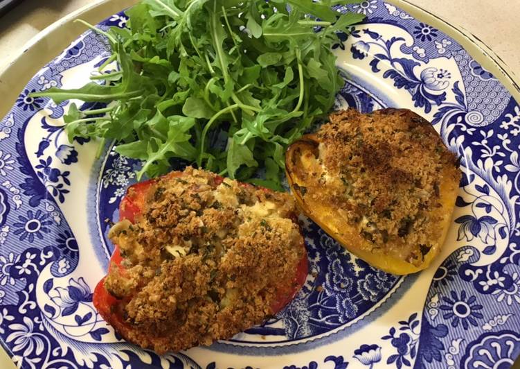 Stuffed roasted peppers with sunflower seeds