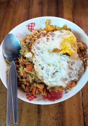รูปของ ข้าวผัดไข่ดาวรสไข่เค็ม