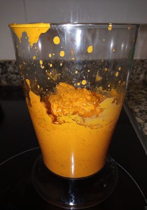 Una foto de Salsa de tomate con pimientos y cúrcuma "Medicinal"