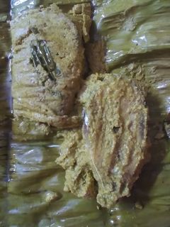 ইলিশ মাছের পাতুরি(Ilish Paturi Recipe in Bengali) রেসিপির প্রধান ছবি