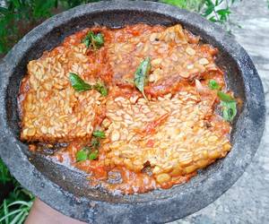 Resep mudah Tempe Penyet Sambal Terasi Yummy Mantul