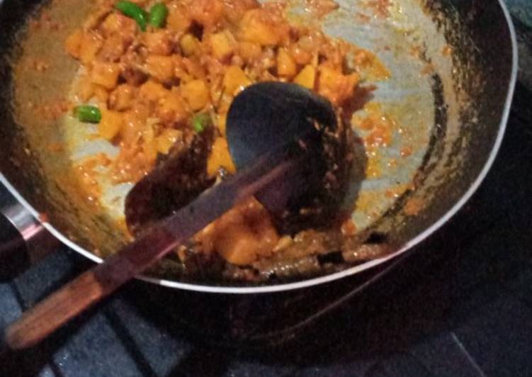 Cara Memasak Sambel goreng kentang dan teri yang Renyah