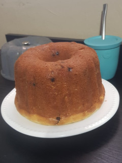 Una foto de Budín de banana y chips de chocolate. Ig @Rom_iessen