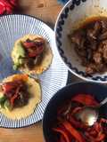 Tacos mit Steak und Gemüse