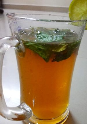 A picture of Lemon with honey.