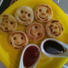 Potato Smiley A picture of Potato Smiley.