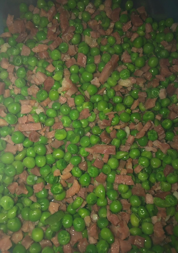 Una foto de Guisantes con jamón 🍽