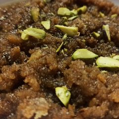 A picture of Dal badam ka halwa.