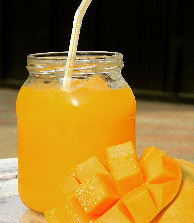A picture of Mango juice.