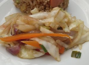 Una foto de Chop suey de verduras