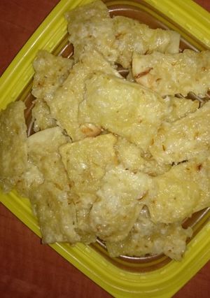 Egyszerű sajtos ropogós bögrésen recept fotója