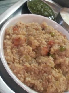 सब्जियों का दलिया (Vegetable daliya recipe in hindi) रेसिपी मुख्य फोटो