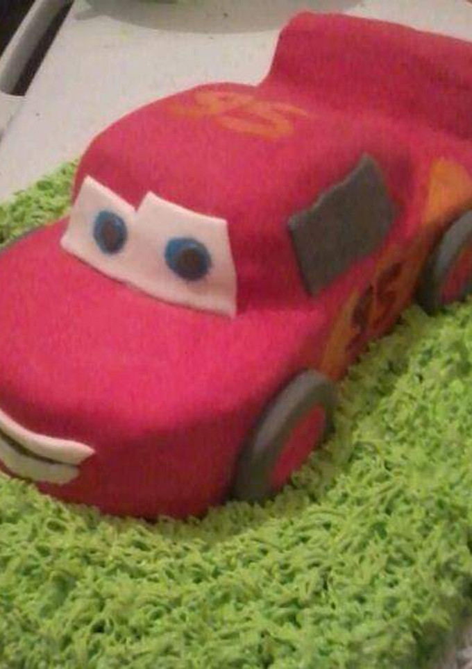 Una foto de Bizcochuelo para tortas de cumpleaños (sabor limón)