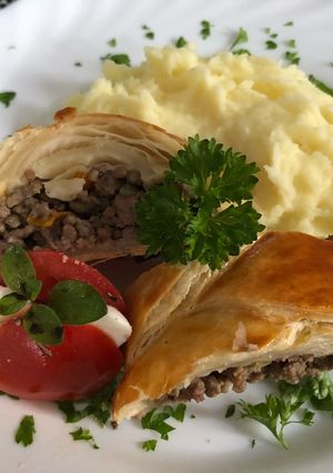 Leveles tésztába töltött marha recept fotója