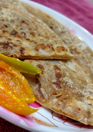 પુરણ પૂરી (Puran Puri Recipe In Gujarati) રેસીપી મુખ્ય ફોટો