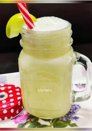 A picture of Fresh Sweet lime lemonade.