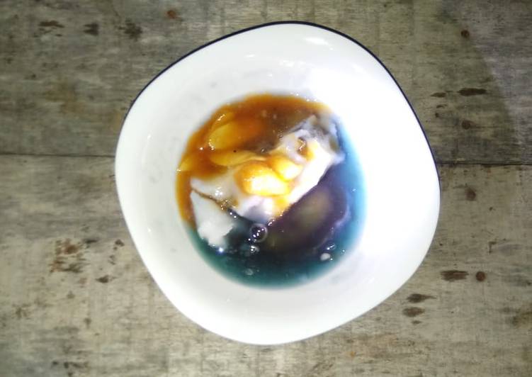 Bubur sumsum gula jawa sirsak, tepung ganyong biru bunga telang