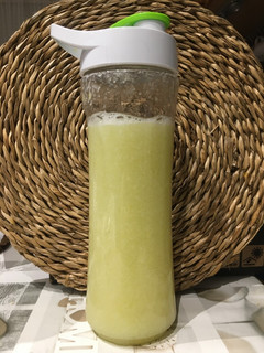 Una foto de Batido de melón, manzana y pepino