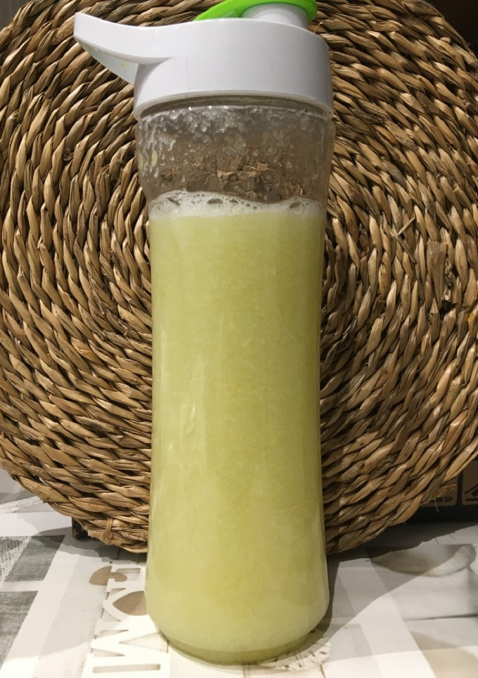 Una foto de Batido de melón, manzana y pepino