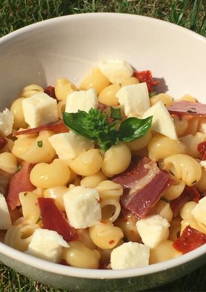 Une photo de Salade de pâtes au jambon