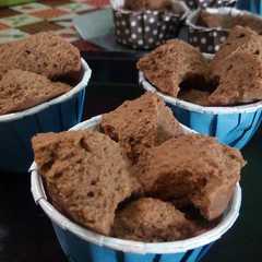 รูปของ Bolu Kukus Coklat Mekar