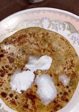 A picture of Aloo Paratha.