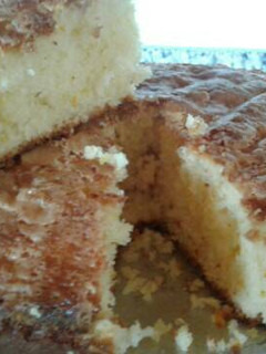 Una foto de Torta fácil de naranja/limón