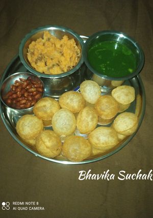 પાણીપુરી (Panipuri Recipe In Gujarati) રેસીપી મુખ્ય ફોટો