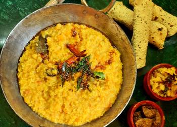 How to Prepare Yummy Mung Daal Khichdi or Bhog Khichdi