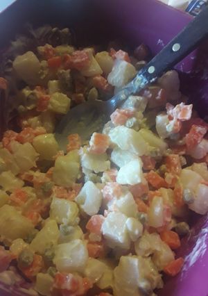 Una foto de Ensalada rusa súper fácil