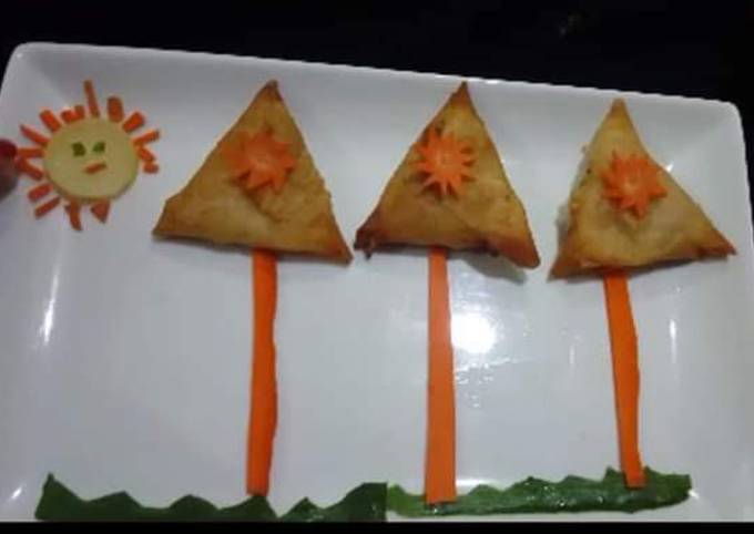 How to Prepare Homemade Chicken cheese samosa