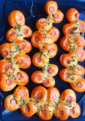 Hình của món Bánh mì cuộn xúc xích.