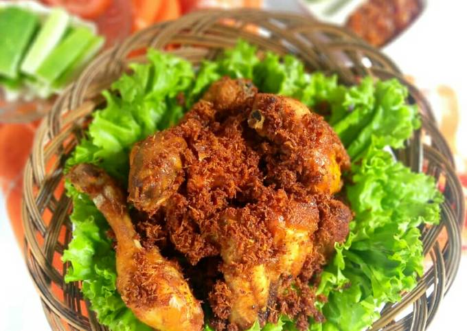 Ayam Goreng Kelapa (Serundeng)