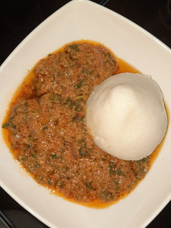 A picture of Tuwon Shinkafa da Miyar Taushe.