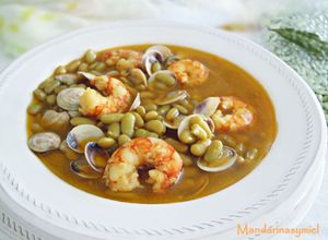 Una foto de Verdinas con almejas y gambas