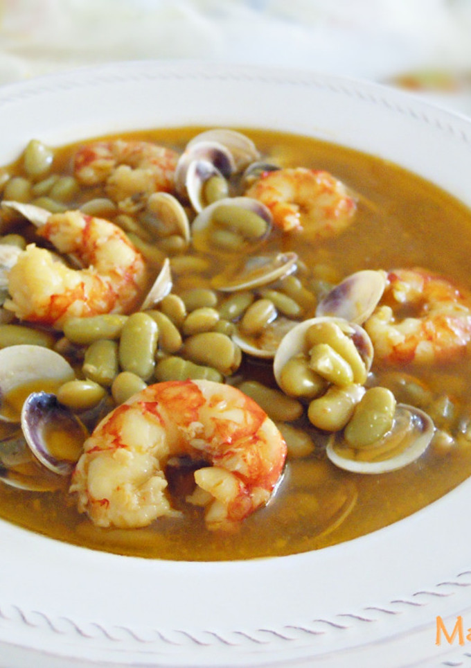 Una foto de Verdinas con almejas y gambas
