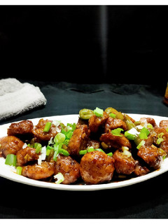 વેજ. ડ્રાય મંચુરિયન (Veg Dry Manchurian Recipe In Gujarati) રેસીપી મુખ્ય ફોટો