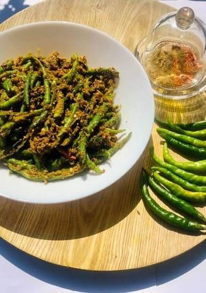 A picture of Green chilli Pickle.