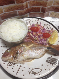 Una foto de Pescado al Horno Para la Cena!
