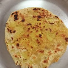 A picture of Aloo ka paratha.