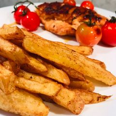 A picture of Crunchy Juicy Potato Fries.