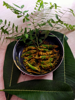 भरवा मिर्ची स्पेशल (bharwa special style recipe in Hindi) रेसिपी मुख्य फोटो