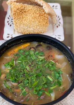 Hình của món Cơm cháy sốt tim cật.