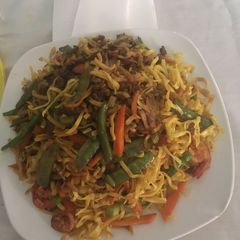 A picture of Miki Guisado Pancit.