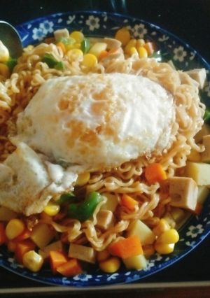 Hình của món Bữa sáng dinh dưỡng- mì xào.