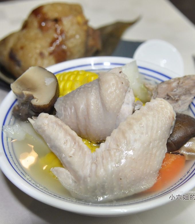 馬鈴薯玉米雞湯 [掛川完熟酵母土雞] 的食譜成品照片