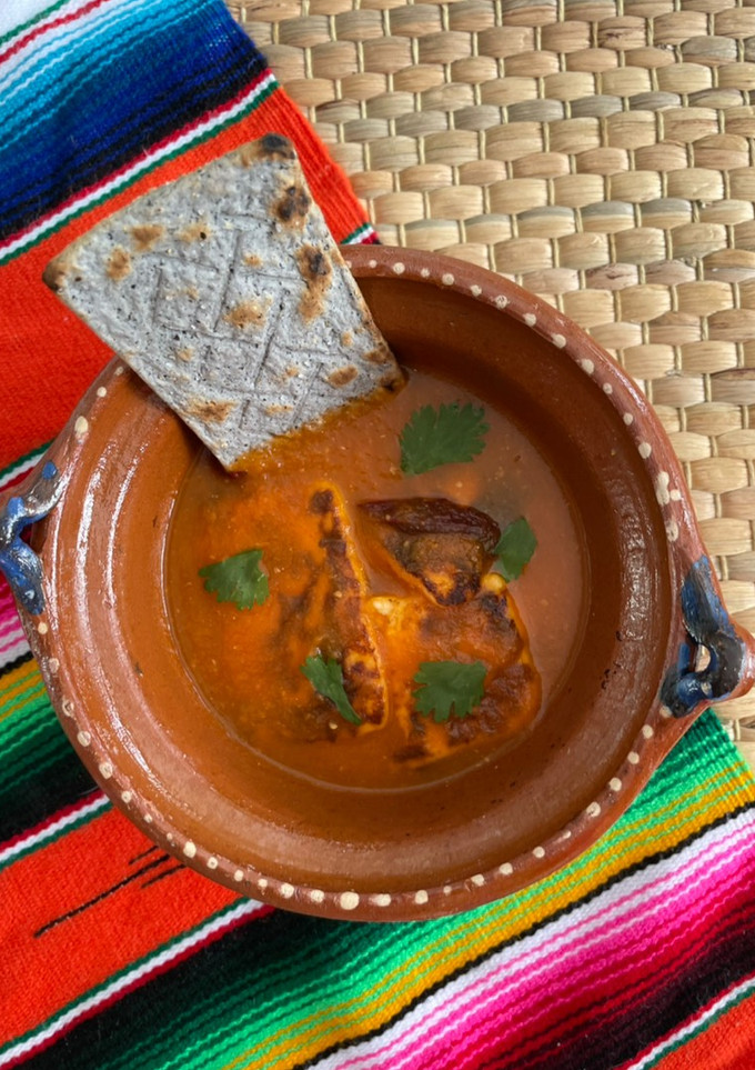 Una foto de Queso panela en salsa