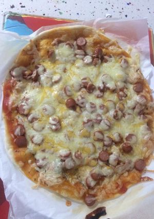 Una foto de Pizza de salchichas