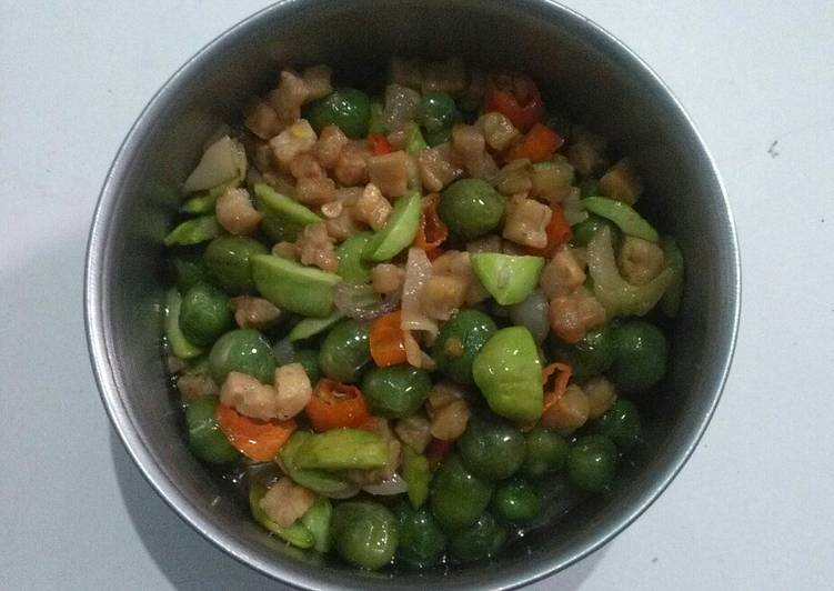 Resep Tumis Peteca(Pete,tempe,leunca) yang Bisa Manjain Lidah